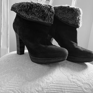 Gently Used Ugg Suede Ankle Boot